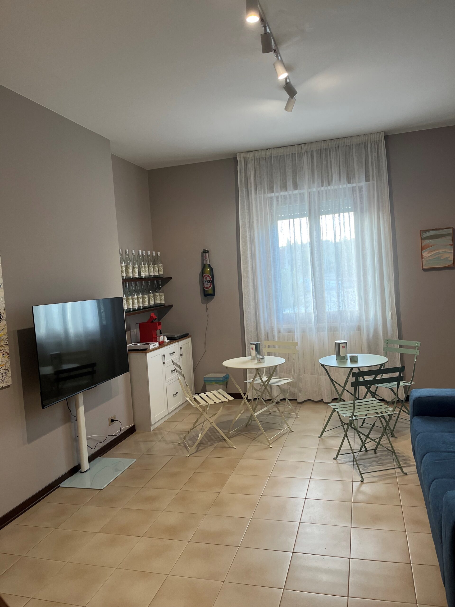 hall1
